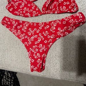 Kulani kini cheeky bottoms in XL Aloha punch